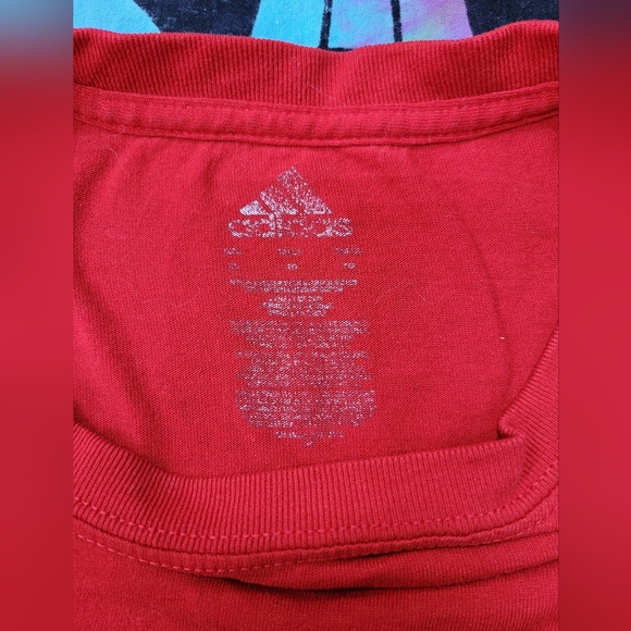 Adidas - Essential Red Crewneck T-Shirt - Picture 5 of 5